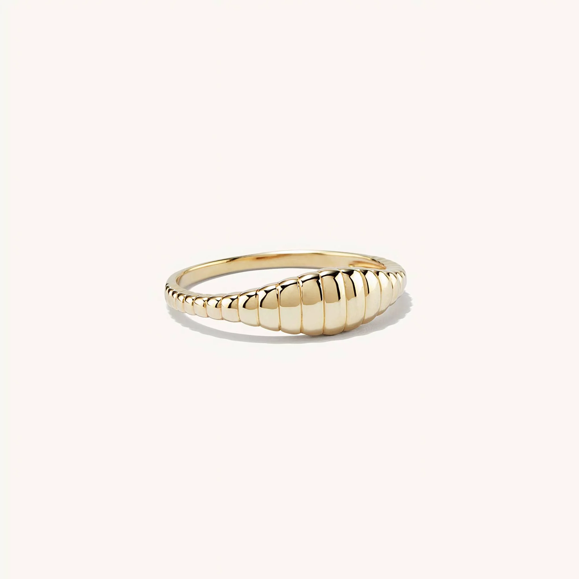 Minimalist Wave Signet Ring - Image 3