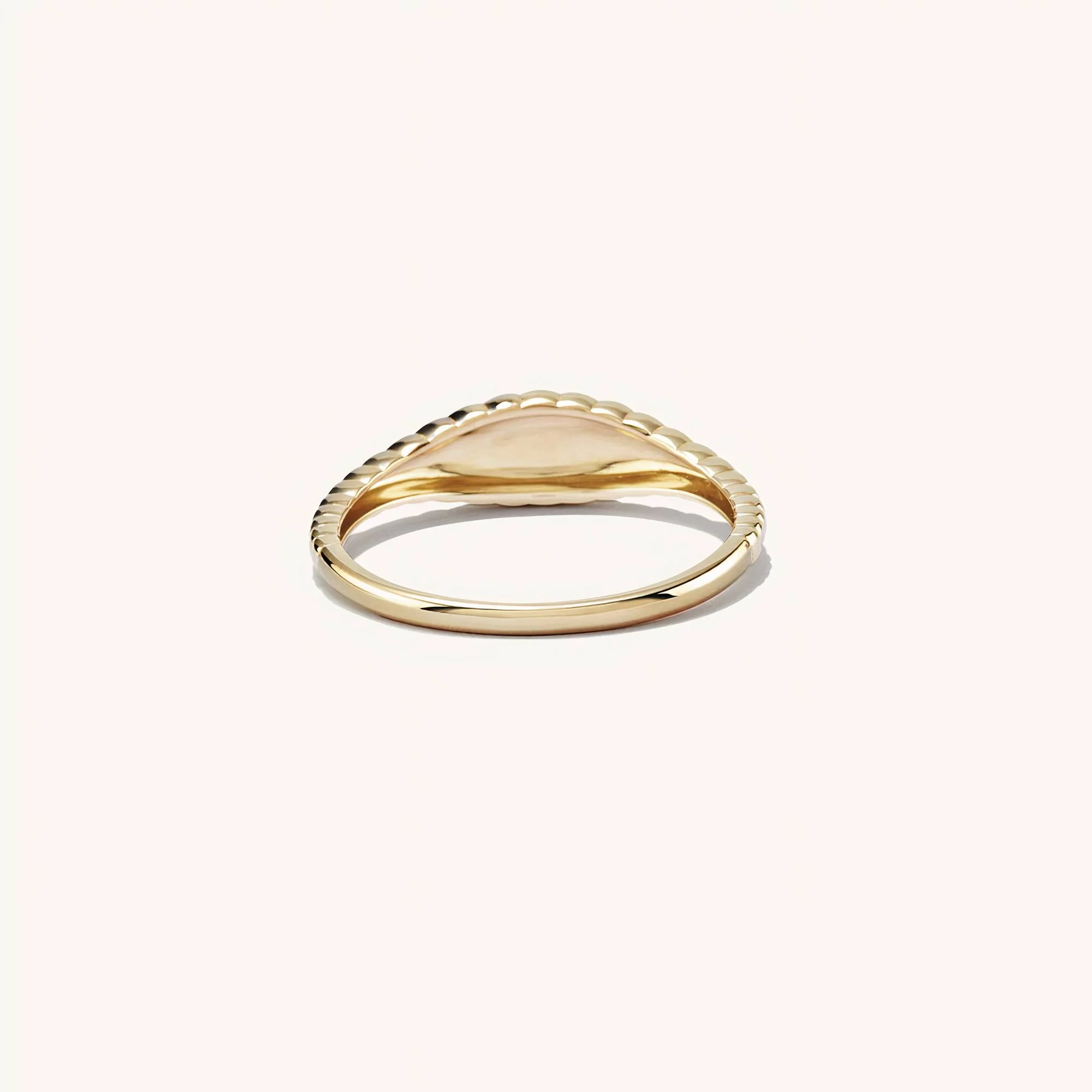 Minimalist Wave Signet Ring - Image 4