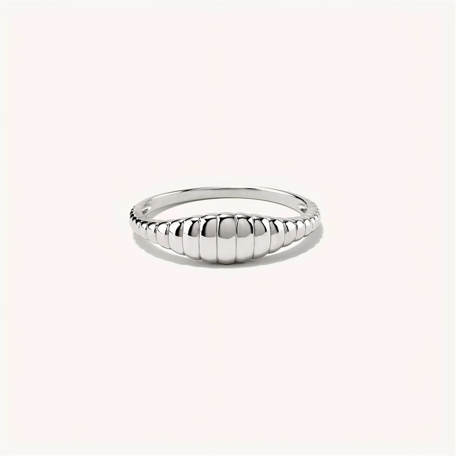 Minimalist Wave Signet Ring - Image 6