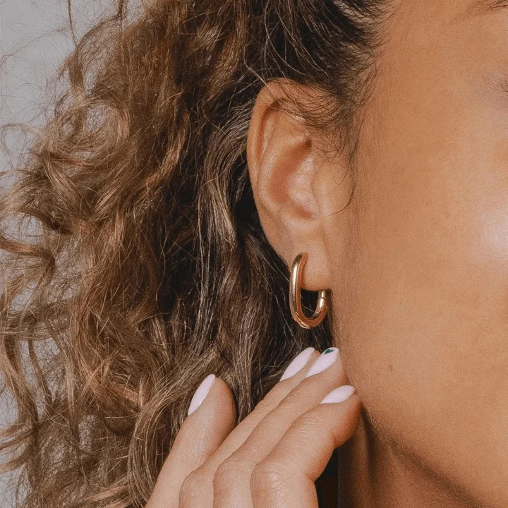 Paperclip Huggie Hoop Earrings - Image 4